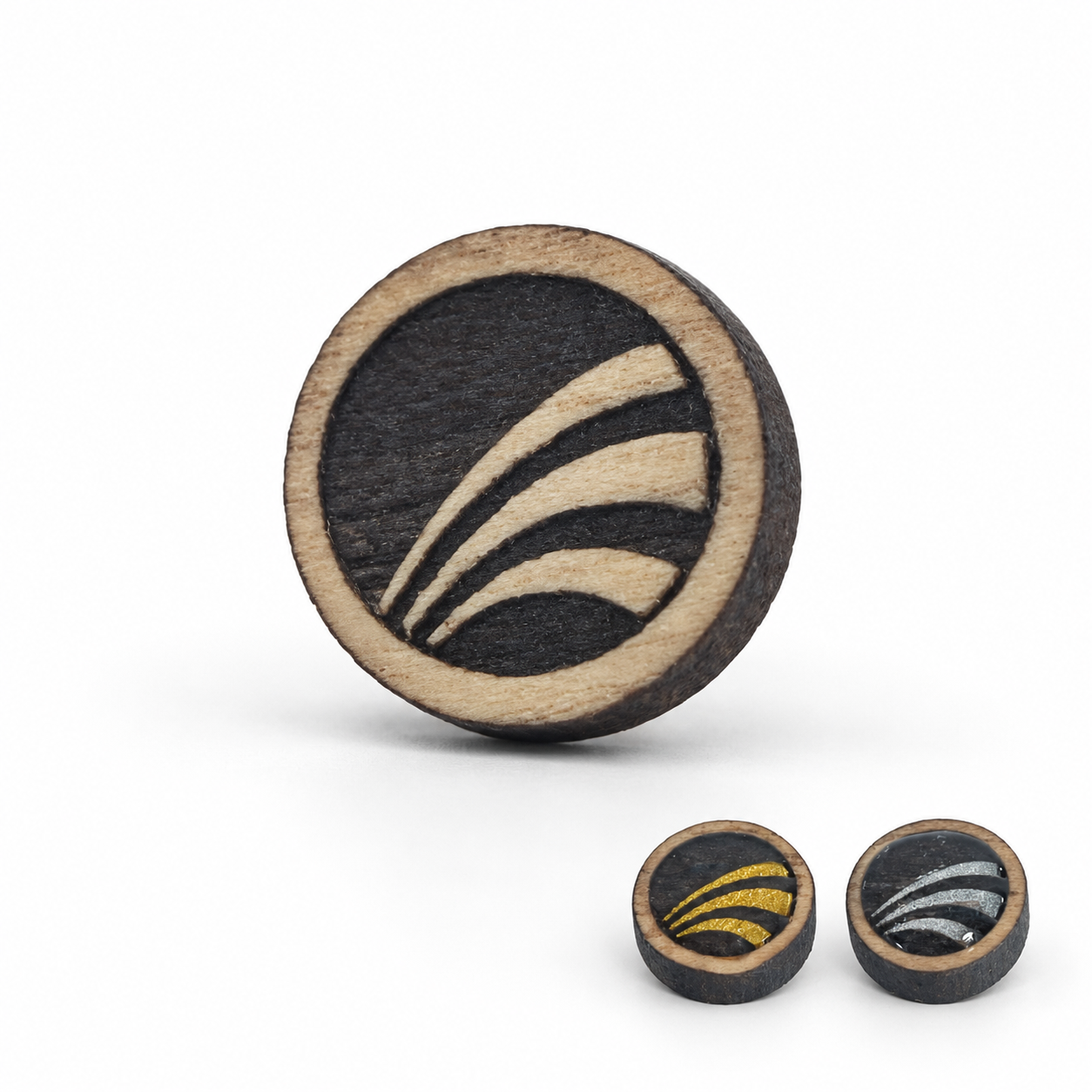 Clous d’oreilles en bois à trois vagues